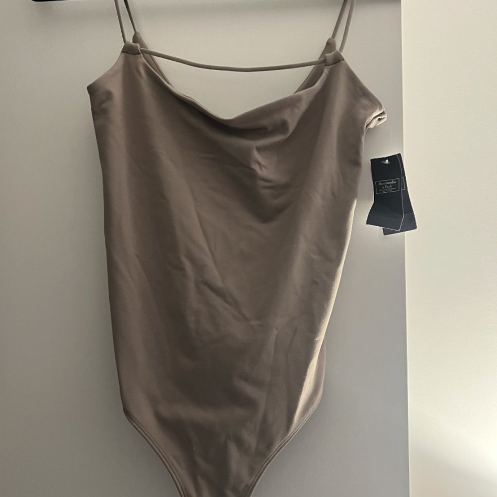 NWT Abercrombie & Fitch Beige Seamless Bodysuit